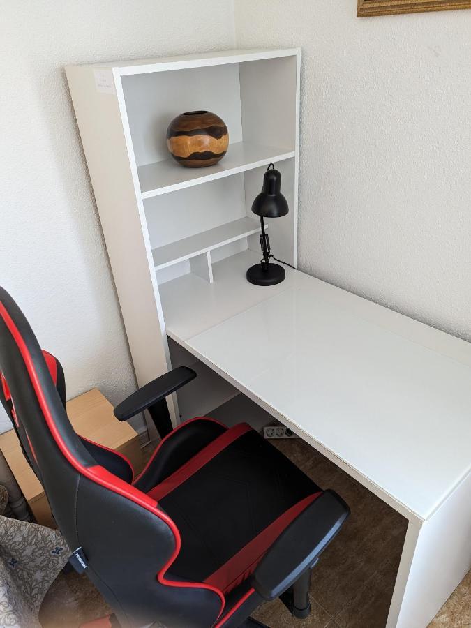 Apartament Vivienda Compartida Con Ambiente Familiar Sesena Zewnętrze zdjęcie