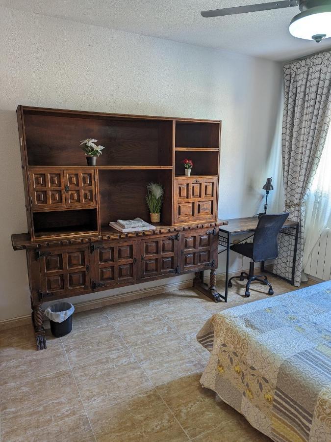 Apartament Vivienda Compartida Con Ambiente Familiar Sesena Zewnętrze zdjęcie