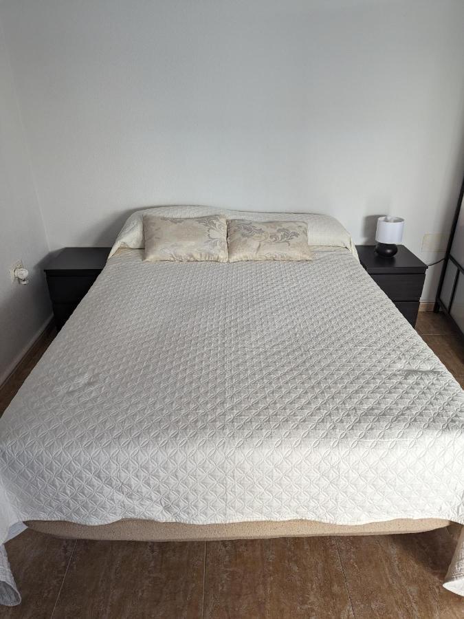 Apartament Vivienda Compartida Con Ambiente Familiar Sesena Zewnętrze zdjęcie