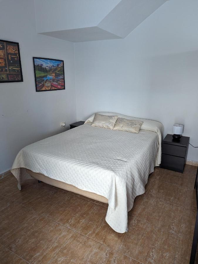 Apartament Vivienda Compartida Con Ambiente Familiar Sesena Zewnętrze zdjęcie