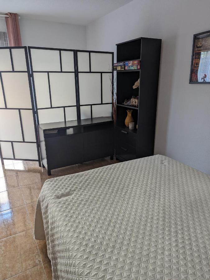 Apartament Vivienda Compartida Con Ambiente Familiar Sesena Zewnętrze zdjęcie